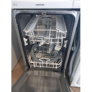 Használt Whirlpool ADP750IX keskeny mosogatógép [H13359] 