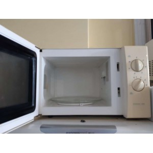 Használt Hausmeister HM1017 mikrohullámú sütő [H13594] 