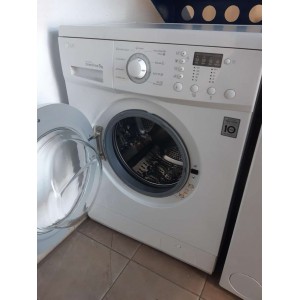 Felújított LG F1068LD elöltöltős keskeny mosógép [HFV380] 