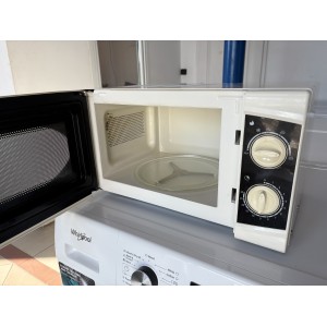 Használt Hauser MW-817 Mikrohullámú Sütő [H16603] 