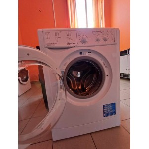 Használt Indesit IWSC51051 elöltöltős Keskeny Mosógép [H16968] 