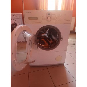 Használt Samsung WF0500NXW Keskeny Elöltöltős Mosógép [H16987] 