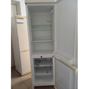 Használt Zanussi ZK24/10ATO Kombinált Hűtőszekrény [H17194] 