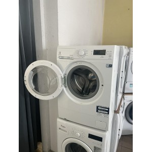 Használt Electrolux EWS31064NU Elöltöltős Keskeny Mosógép [H17684] 