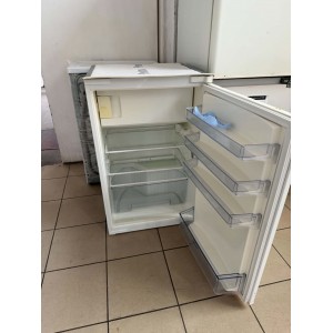 Használt Constructa CK60 243/01 Beépíthető hűtőszekrény [H17885] 