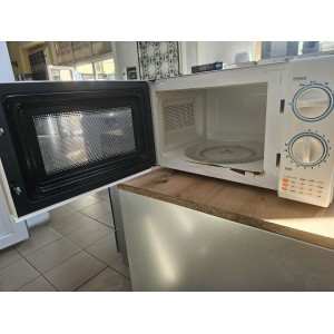 Használt Hausmeister Diana Mikrohullámú Sütő [H18058] 