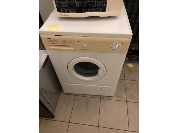 Használt Zanussi Advantage 400 elöltöltős mosógép [H12908] 