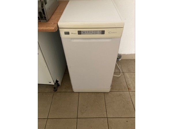 Használt Candy CDP4609 keskeny szabadonálló mosogatógép [H12949] 