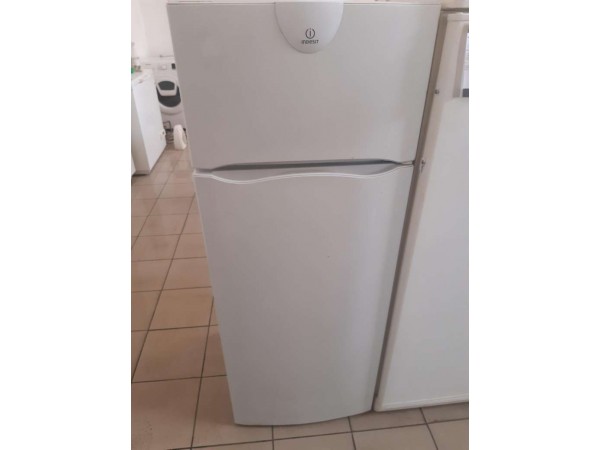 Használt Indesit R24 felülfagyasztós hűtőszekrény [H13159] 