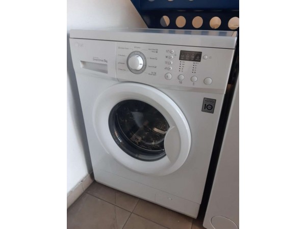 Felújított LG F1068LD elöltöltős keskeny mosógép [HFV380] 