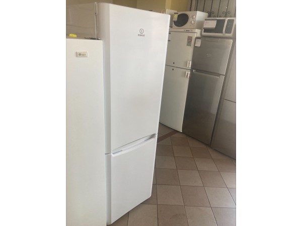 Használt Indesit BIAA13 alulfagyasztós hűtőszekrény [H13725] 