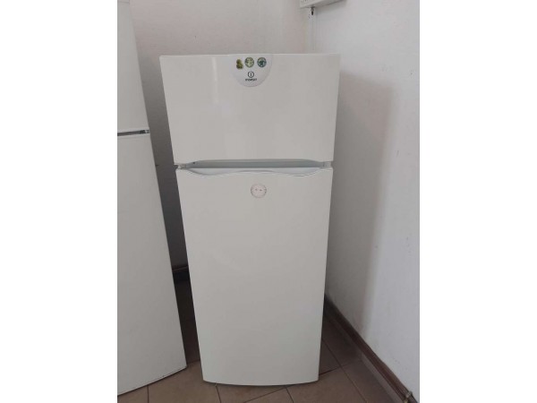 Használt Indesit felülfagyasztós hűtőszekrény [H13883] 