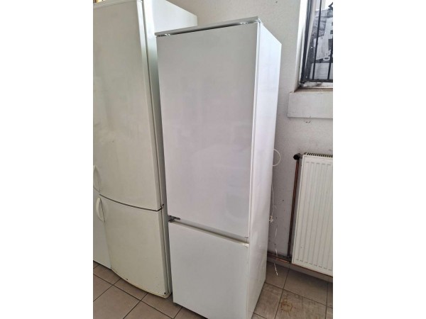 Használt Zanussi ZBB3294 beépíthető alulfagyasztós hűtőszekrény [H14345] 