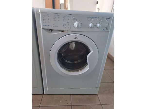 Használt Indesit IWSC51051 elöltöltős keskeny mosógép [H14379] 