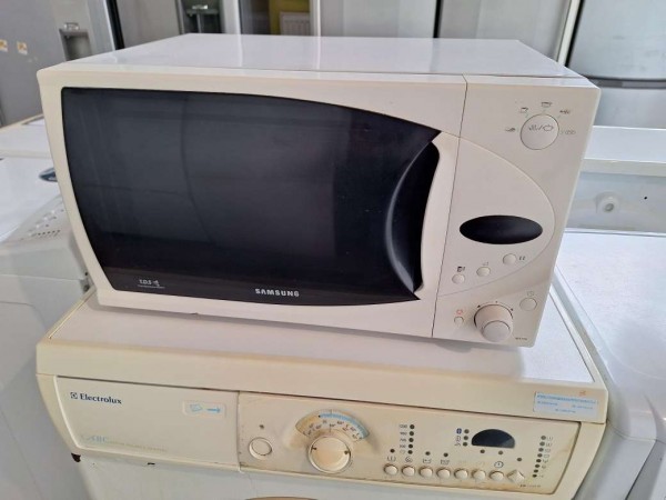 Használt Samsung M1774 mikrohullámú sütő [H14487] 