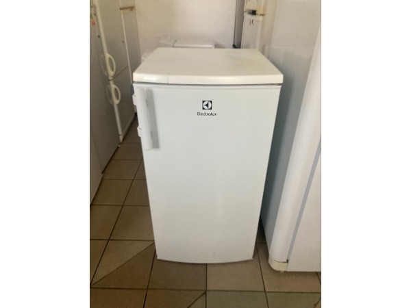 Használt Electrolux ERF 1904 FOW Normál hűtőszekrény [H14784] 