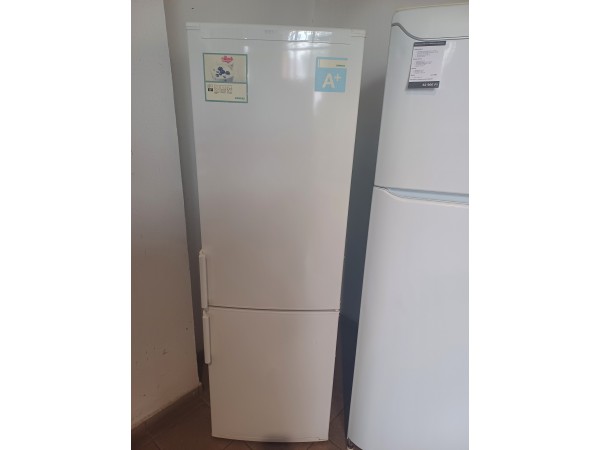 Használt Siemens KG36VY30 Alulfagyasztós Hűtőszekrény [H15341] 