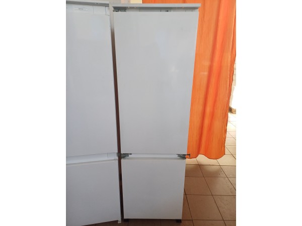 Használt Ikea-Whirlpool CB 601 W N Beépíthető Hűtőszekrény [H15411] 