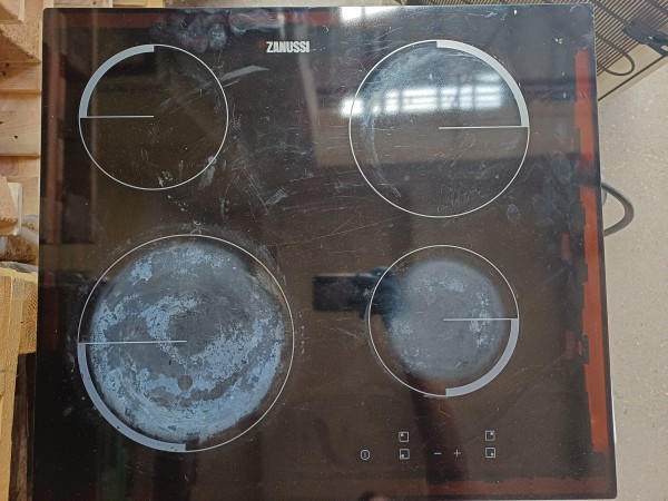 Használt Zanussi ZEZG240FBA Kerámia Főzőlap [KH154] 