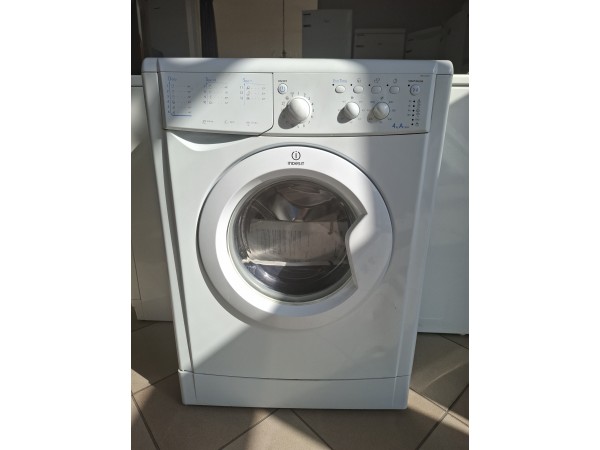 Használt Indesit IWUC 4105 Keskeny Elöltöltős Mosógép [H15885] 
