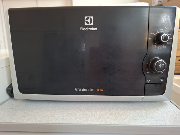 Használt Electrolux EMS21400S Mikróhullámú Sütő [H16478] 