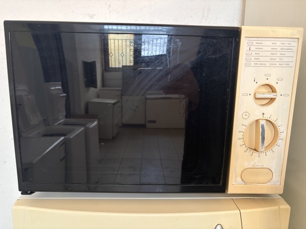 Használt Brune MO-092VR/600K Mikrohullámú Sütő [H16523] 
