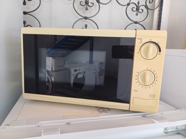 Használt TESCO MM08 Mikrohullámú Sütő [H16748] 