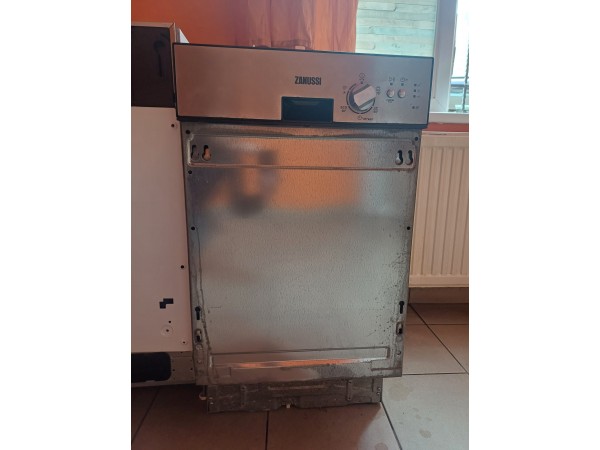 Használt Zanussi ZDN 11002 XA Beépíthető Mosogatógép [H16802] 