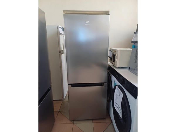Használt Indesit LR6 S2 X Alulfagyasztós Hűtőszekrény [H16921] 