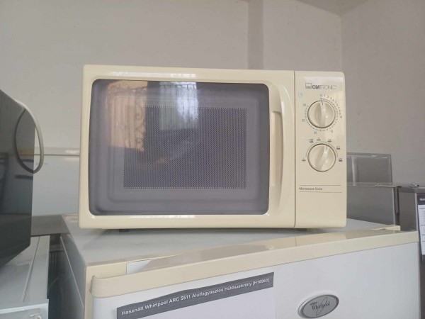 Használt Clatronic MW721 Mikrohullámú Sütő [H16976] 