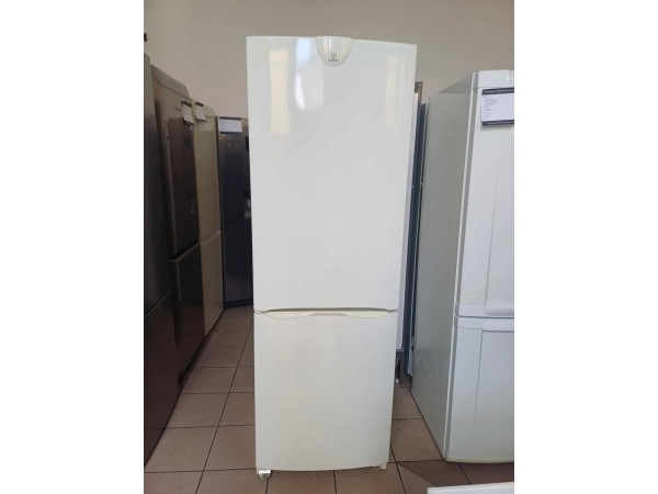 Használt Indesit CA138 Alulfagyasztós Hűtőszekrény [H17050] 