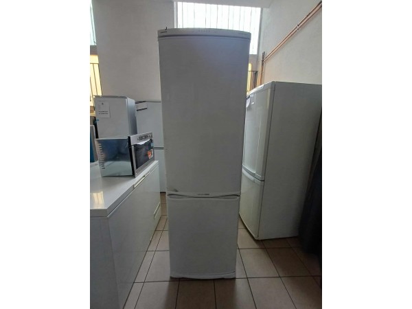 Használt Samsung SL39WJ1/XEH NoFrost-os Alulfagyasztós Hűtőszekrény [H17073] 