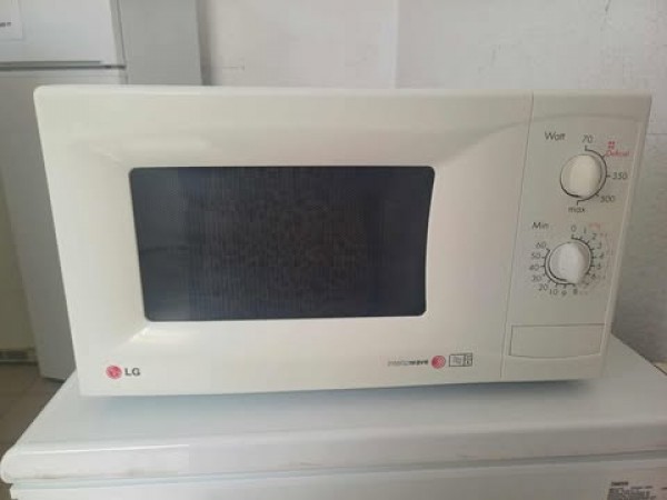 Használt LG MS-197H Mikrohullámú Sütő [H17085] 