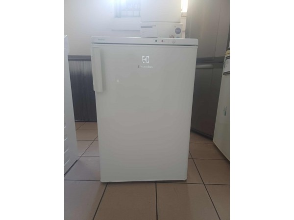 Használt Electrolux EUT1106AW1 Fagyasztószekrény [H17172] 