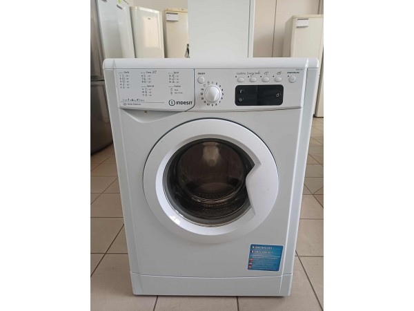 Használt Indesit IWSE 61281 C ECO EU Elöltöltős Keskeny Mosógép [H17240] 
