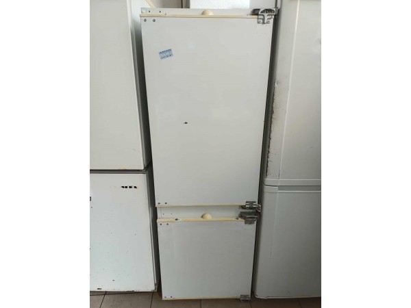 Használt Bosch KIN 2540 Beépíthető Hűtőszekrény [H17265] 