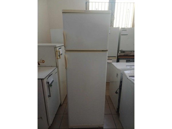 Használt Electrolux ER 7425 D Felülfagyasztós Hűtőszekrény [H17296] 