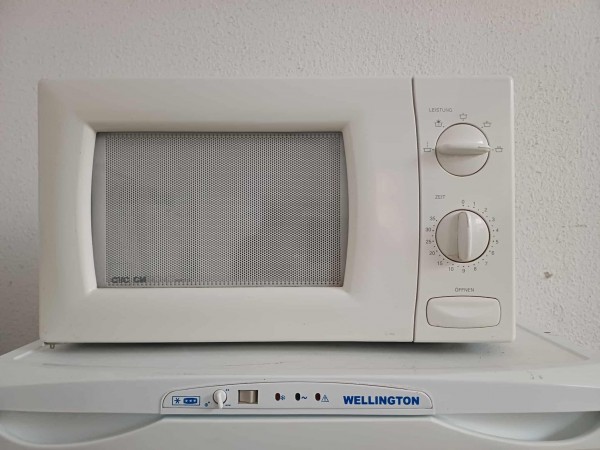 Használt Clatronic MW719 mikrohullámú sütő [H17420] 