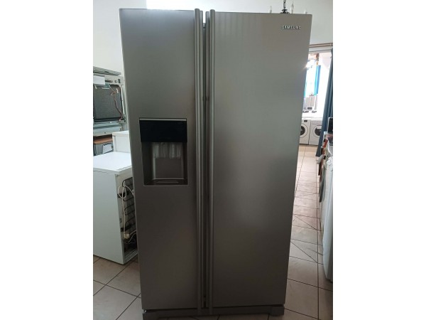 Használt Samsung RSA-1DTVG1 Side By Side Hűtőszekrény [H17459] 