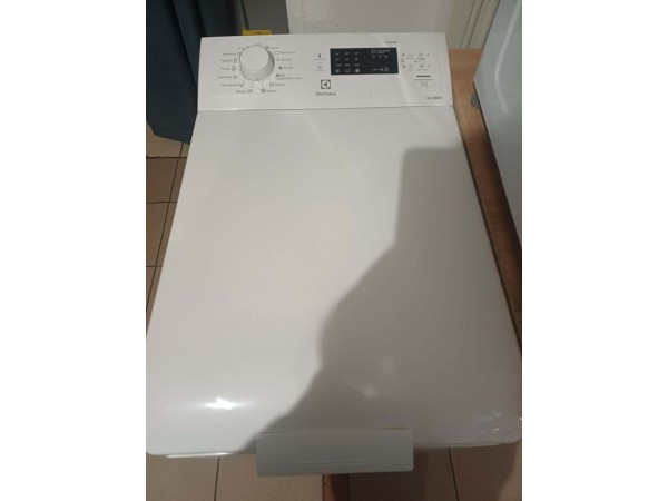 Felújított Electrolux EWT1262IFW Felültöltős Mosógép [HFV824] 
