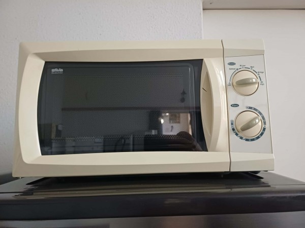 Használt Silva MW1600 Mikrohullámú Sütő [H17471] 