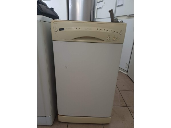 Használt Candy CSF459E Keskeny Mosogatógép [H17546] 