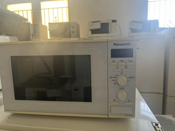 Használt Panasonic NNJ151WM Mikróhullámú sütő [H17561] 