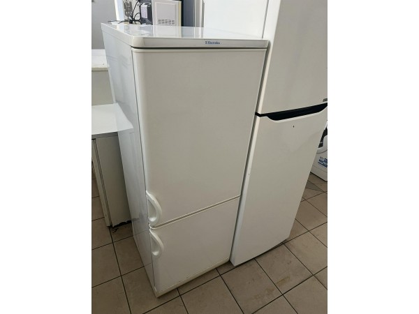 Használt Electrolux ER2521B kombinált hűtőszekrény [H17578] 