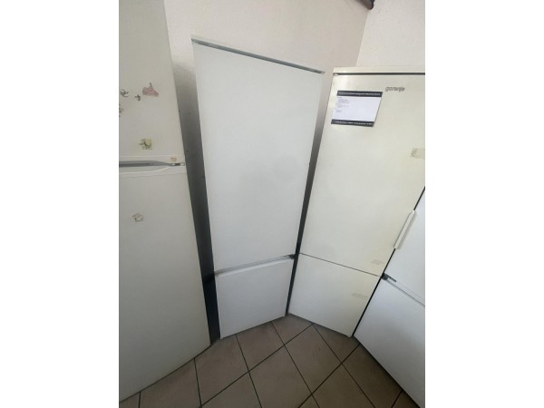 Használt Zanussi ZBB28441SA Beépíthető Hűtőszekrény [H17724] 