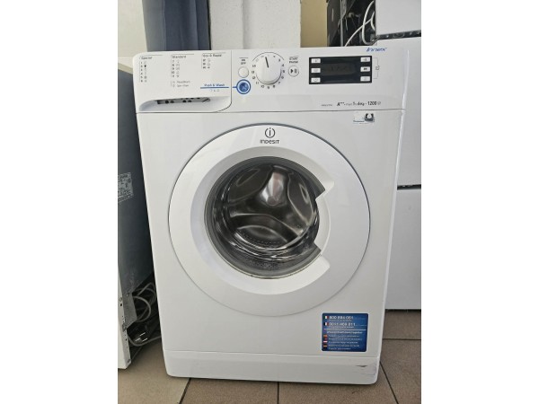 Használt Indesit XWSE61253 Elöltöltős Keskeny Mosógép [H17806] 