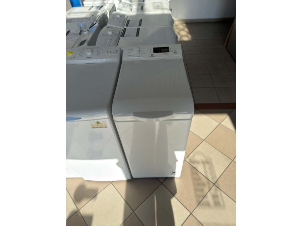 Felújított Electrolux EWT31064TW Felültöltős Mosógép [HFV895] 