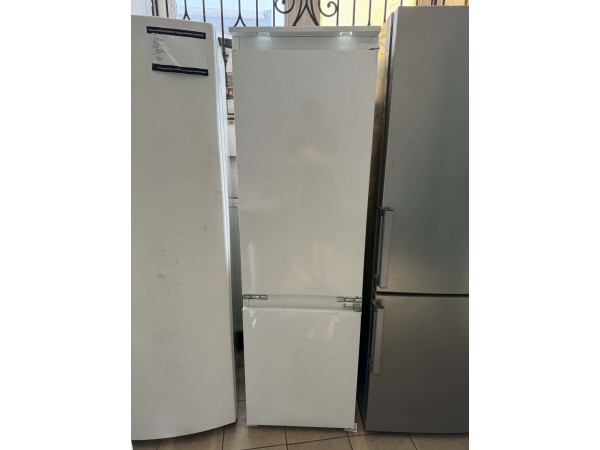 Használt Whirlpool ART 6501/A+ Beépíthető Hűtőszekrény [H17844] 