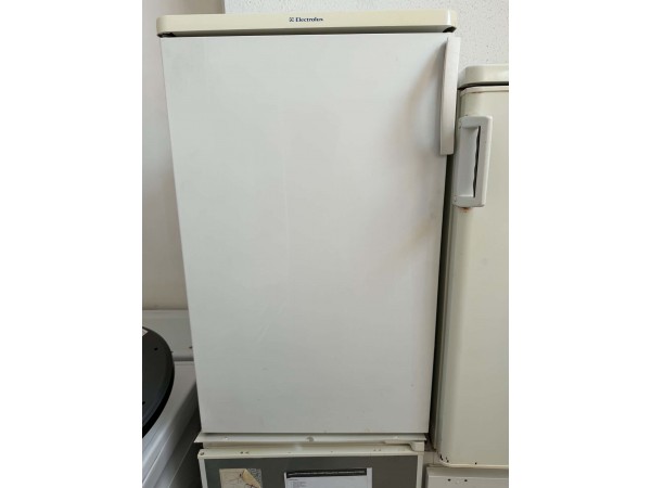 Használt Electrolux ARG 341/1/A+ Normál Hűtőszekrény [KH335] 