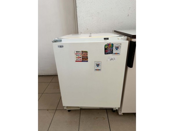 Használt Zanussi ZU 1400 SA beépíthető normál hűtőszekrény [H17916] 